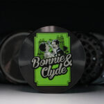 Bonnie and Clyde Cannabis Grinder Anthrazit